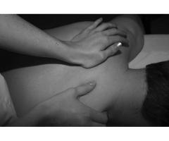 Massagem a casal, prazer a seis mãos!